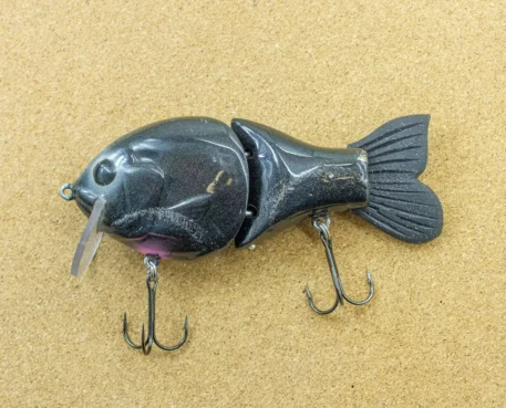 Black Dog Lipped Wooden Shellcracker Wake